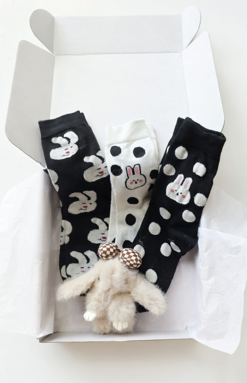 Bow Bunny Socks Gift Set + Keychain 🐰