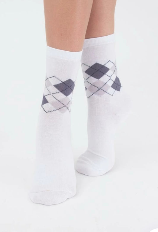 Женские белые классические носки р. 39-40